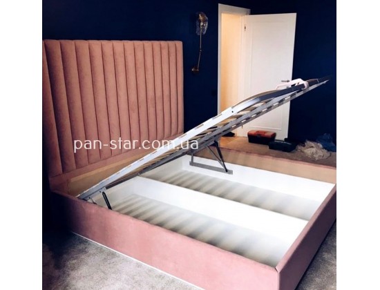 Мягкая двуспальная кровать Мантелла 2