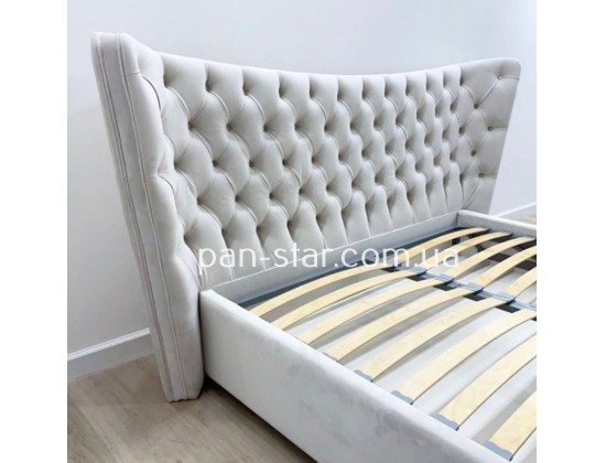 Мягкая двуспальная кровать  Аликанте