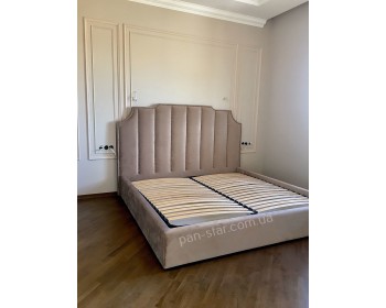 Мягкая двуспальная кровать  Белла