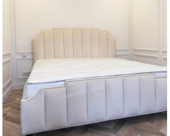 Мягкая двуспальная кровать  Моника