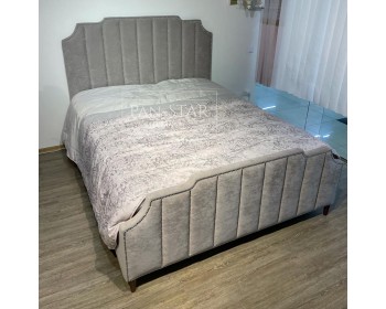 Мягкая двуспальная кровать Моника